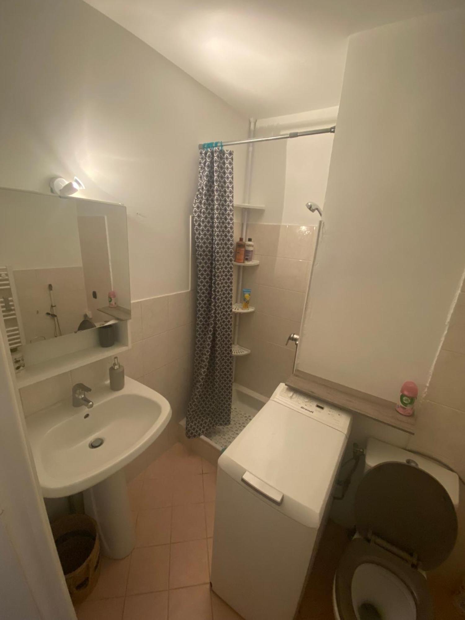 Joli Studio Neuf Av Terrasse A 50 M De La Mer Et Gare Roquebrune-Cap-Martin Eksteriør bilde